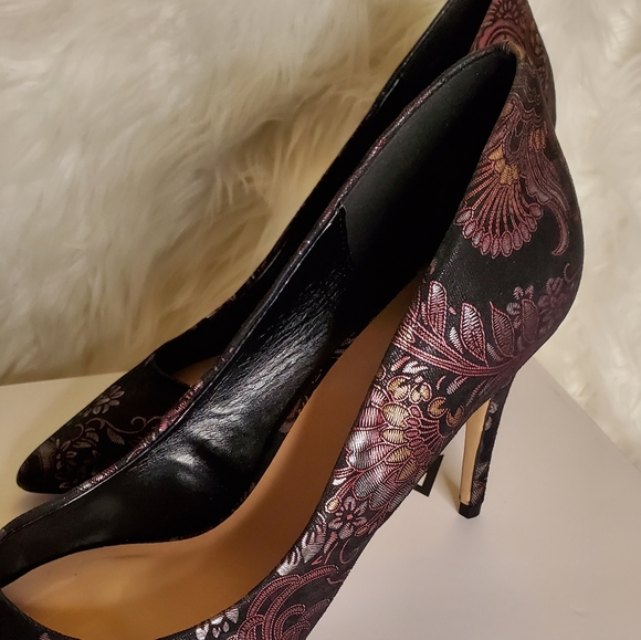 Aldo Uloaviel Black Floral Pumps - size 10 - Picture 9 of 11